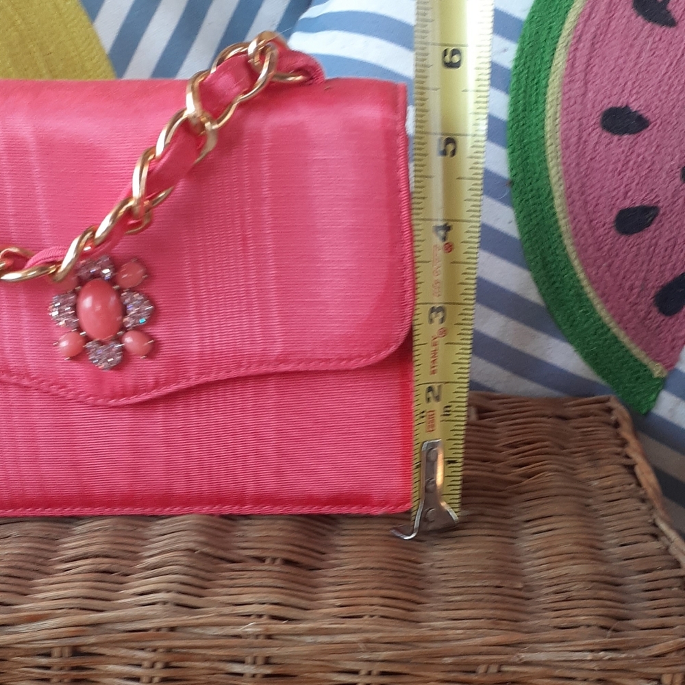 Pink Purse - Picture 4 of 4